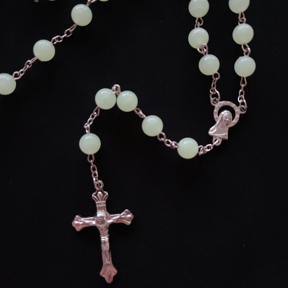 Rosary For Men Glow In The Dark Rosary Necklace - Catholic Cross Beads For Prayer & Meditation Catholic Prayer Beads Necklace